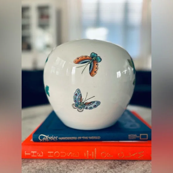 20th Century Vintage Chinese Paradise Birds Hand Painted Porcelain Melon Jar | - Picture 8 of 8